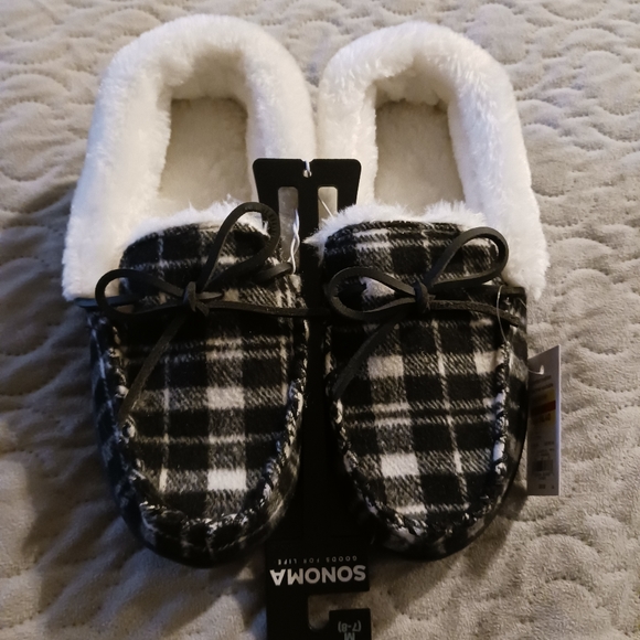 NWT! Sonoma Slippers Sz Medium 7-8 - Picture 8 of 10